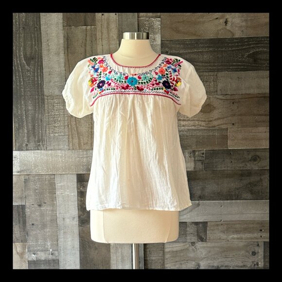 Tops - White puff sleeves feista top medium rainbow floral embroidery festival party